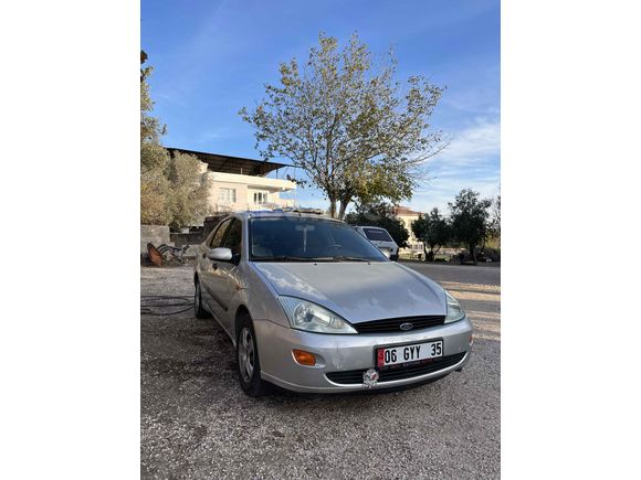 Sahibinden Ford Focus 1.6 Comfort 2001 Model  293.000 km Gri
