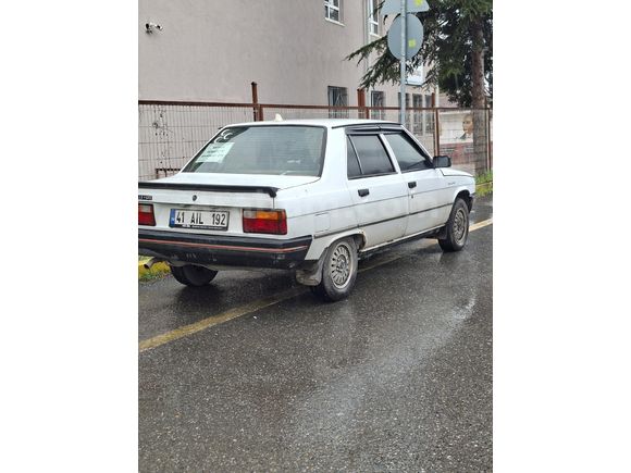 Sahibinden Renault R 9 1.4 Broadway GTE 1991 Model