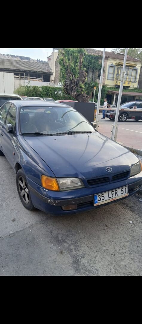 Sahibinden Toyota Carina 2.0 1997 Model İzmir 376.000 km Lacivert 1