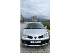 Sahibinden Renault Megane 1.4 Authentique 2007 Model  165.000 km Gri (Gümüş)