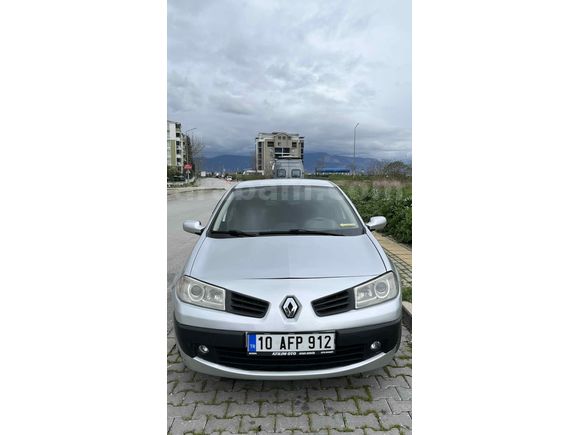 Sahibinden Renault Megane 1.4 Authentique 2007 Model  165.000 km Gri (Gümüş)