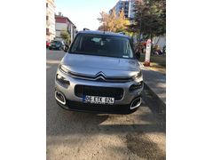Sahibinden tramersiz değişen boya yok Citroen Berlingo 1.5 BlueHDI Shine Bold 2022 Model 