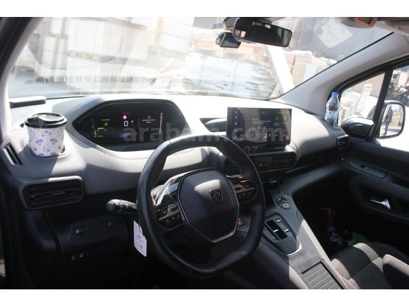 Sahibinden Peugeot Rifter 1.5 BlueHDI Allure 2024 Model
