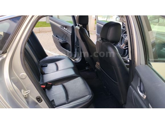 Galeriden Honda Civic 1.6i VTEC Eco Executive 2017 Model Şanlıurfa
