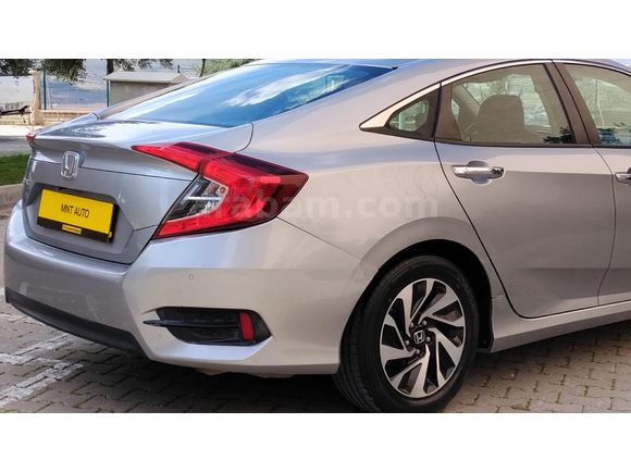 Galeriden Honda Civic 1.6i VTEC Eco Executive 2017 Model Şanlıurfa