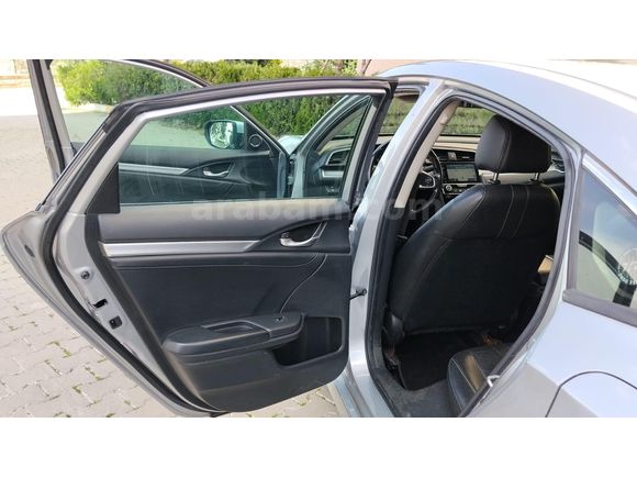 Galeriden Honda Civic 1.6i VTEC Eco Executive 2017 Model Şanlıurfa