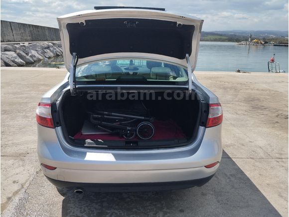 Sahibinden Renault Fluence 1.6 Expression 2010 Model  115.000 km Gri (titanyum)