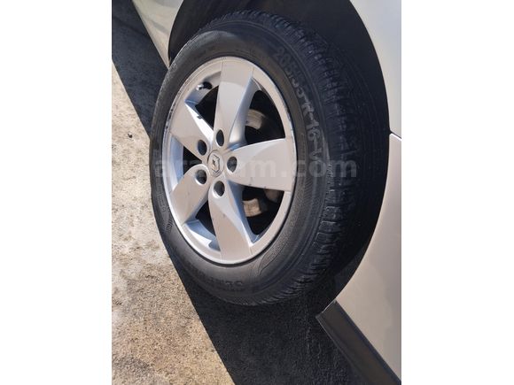 Sahibinden Renault Fluence 1.6 Expression 2010 Model  115.000 km Gri (titanyum)