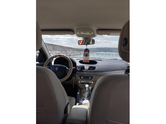 Sahibinden Renault Fluence 1.6 Expression 2010 Model  115.000 km Gri (titanyum)