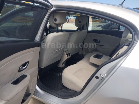 Sahibinden Renault Fluence 1.6 Expression 2010 Model  115.000 km Gri (titanyum)