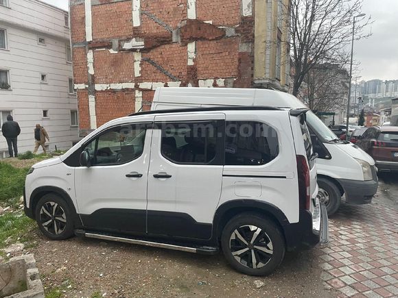 Sahibinden Peugeot Rifter 1.5 BlueHDI GT 2025 Model