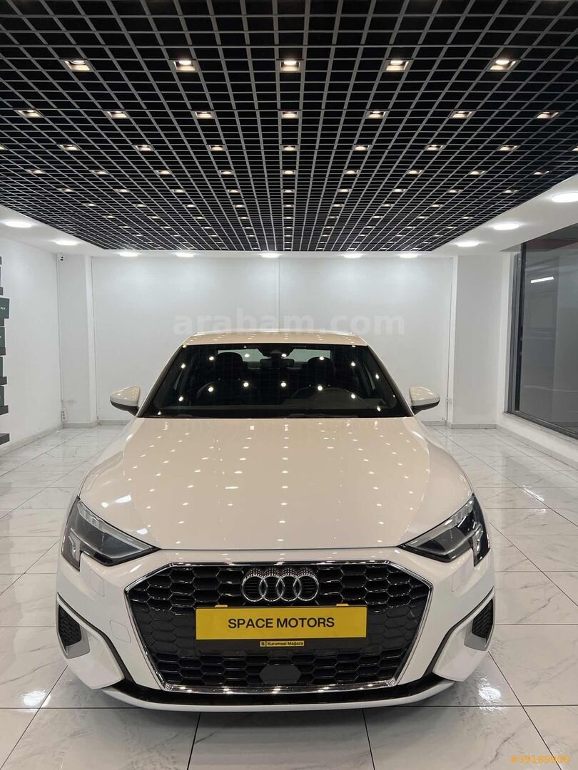 Galeriden Audi A3 Sedan 35 TFSI Advanced 2022 Model İstanbul 52.500 km Beyaz 1