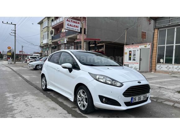Galeriden Ford Fiesta 1.25 Trend X 2016 Model Eskişehir 145.000 km Beyaz