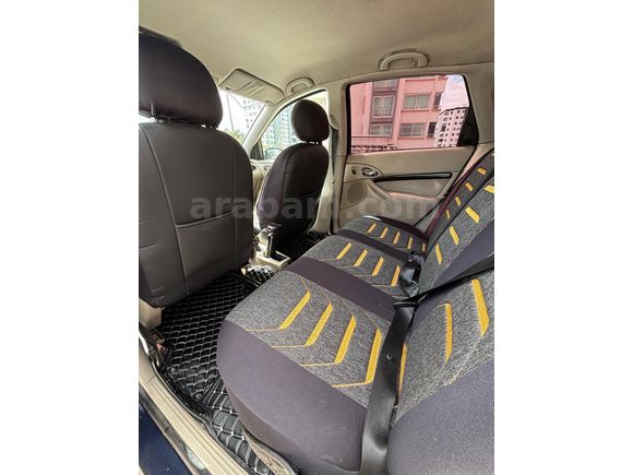 Sahibinden Ford Focus 1.6 Ghia 2005 Model