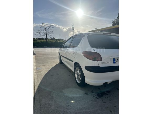 Sahibinden Peugeot 206 1.4 HDi X-line 2004 Model Hatay 240.000 km Beyaz