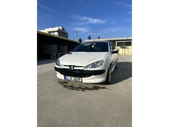 Sahibinden Peugeot 206 1.4 HDi X-line 2004 Model Hatay 240.000 km Beyaz