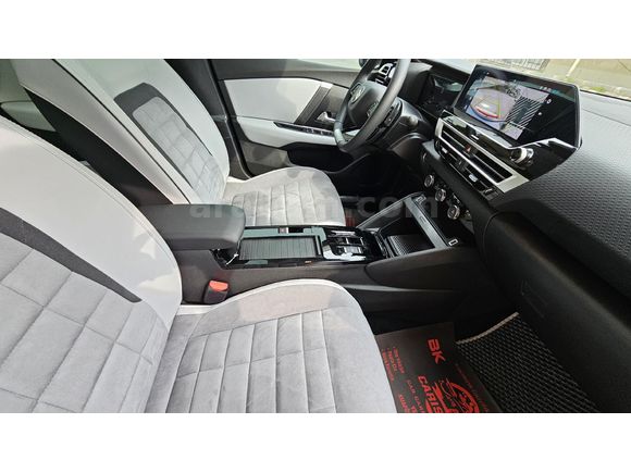 Sahibinden Citroen C4 X 1.2 PureTech Max 2025 Model  6.001 km Yeşil