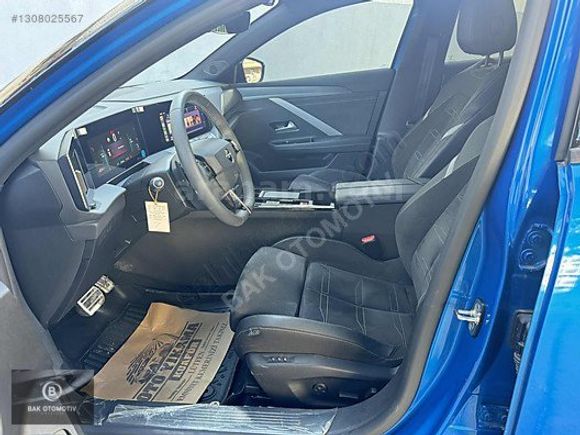 Galeriden Opel Astra 1.2 T GS 2023 Model İstanbul 27.000 km Mavi