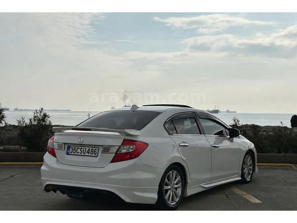 Sahibinden Honda Civic 1.6i VTEC ECO Elegance 2014 Model 