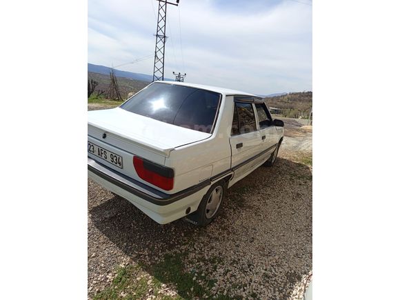 Sahibinden Renault R 9 1.4 Broadway 1994 Model