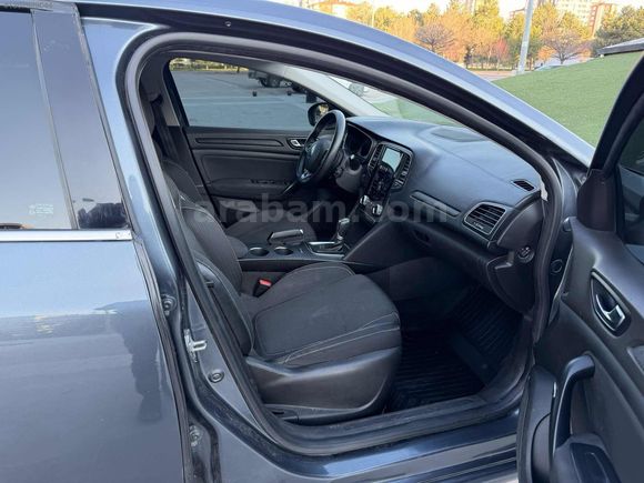 2018 RENAULT MEGANE 1.5DCI TOCH 185 BİN KM de HASAR KAYDI YOK