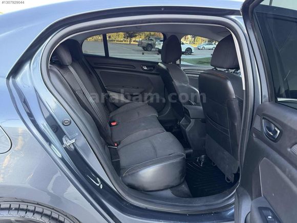 2018 RENAULT MEGANE 1.5DCI TOCH 185 BİN KM de HASAR KAYDI YOK