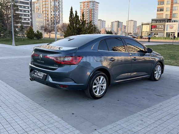2018 RENAULT MEGANE 1.5DCI TOCH 185 BİN KM de HASAR KAYDI YOK