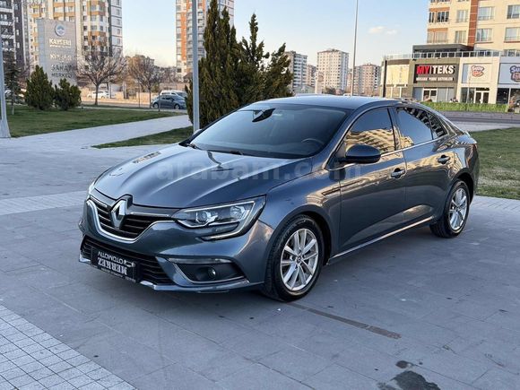 2018 RENAULT MEGANE 1.5DCI TOCH 185 BİN KM de HASAR KAYDI YOK