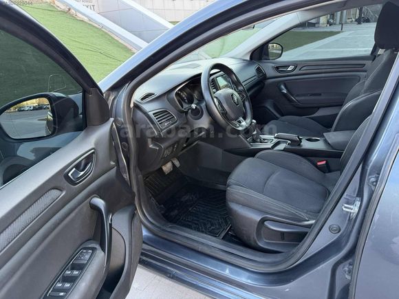 2018 RENAULT MEGANE 1.5DCI TOCH 185 BİN KM de HASAR KAYDI YOK