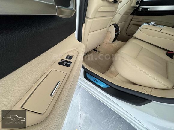 2011 BMW 730d M SPORT 197 KM