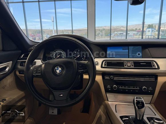 2011 BMW 730d M SPORT 197 KM
