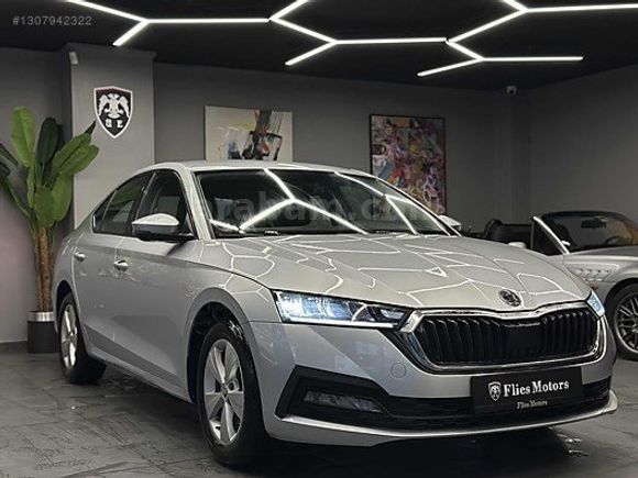 FLİES MOTORS'DAN 2024 130'BİN KM OCTAVİA 1.0TSİ ELİTE HATASIZ