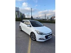 Sahibinden Hyundai i20 1.4 CRDi Style 2015 Model  230.000 km Beyaz