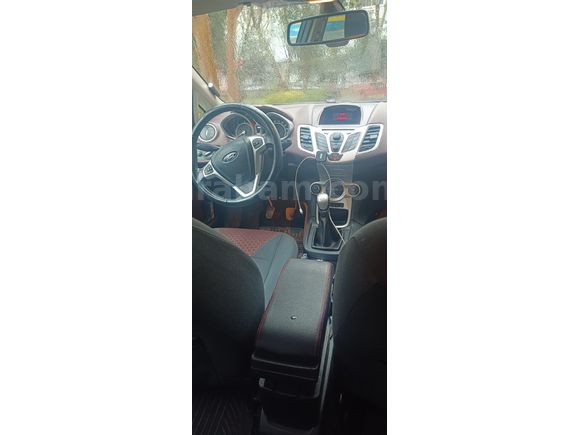 Sahibinden Ford Fiesta 1.4 TDCi Titanium X 2012 Model