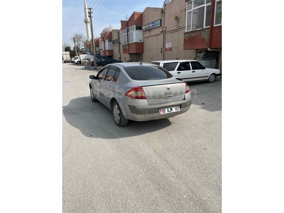 Sahibinden Renault Megane 1.5 dCi Dynamique 2004 Model 