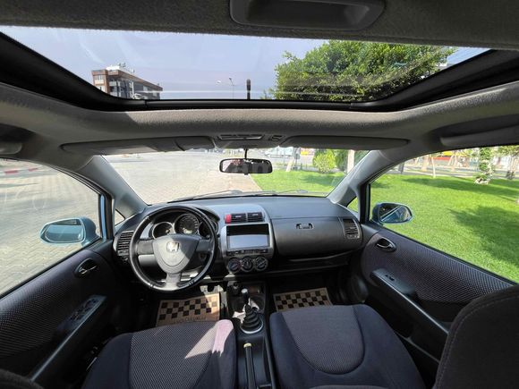 Masrafsız  Maviş  Honda Jazz 1.4 ES 2004 Model 