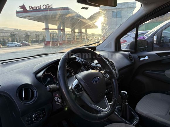Sahibinden Ford Tourneo Courier 1.6 TDCi Titanium 2016 Model 