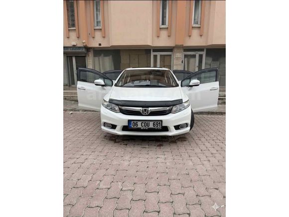 Sahibinden Honda Civic 1.6i VTEC ECO Elegance 2013 Model 