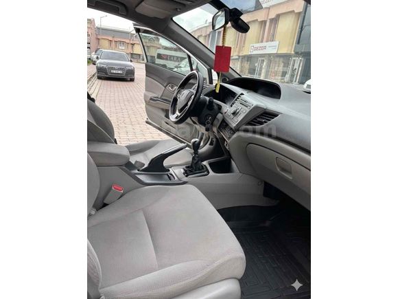 Sahibinden Honda Civic 1.6i VTEC ECO Elegance 2013 Model 