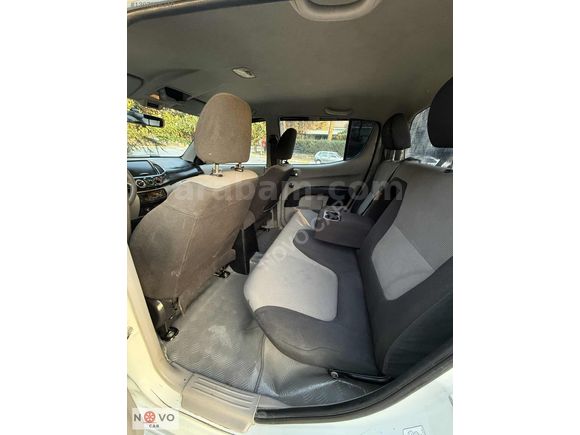 Mitsubishi L200 Invite 2.5 4x2 Manuel 2011 ModeL KK Kredi İmkanı