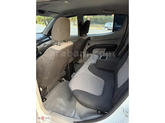 Mitsubishi L200 Invite 2.5 4x2 Manuel 2011 ModeL KK Kredi İmkanı