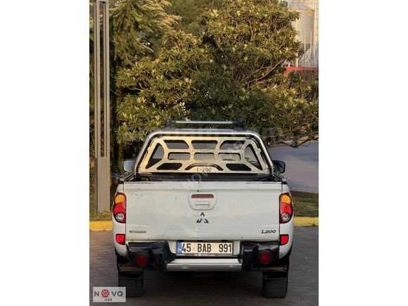 Mitsubishi L200 Invite 2.5 4x2 Manuel 2011 ModeL KK Kredi İmkanı