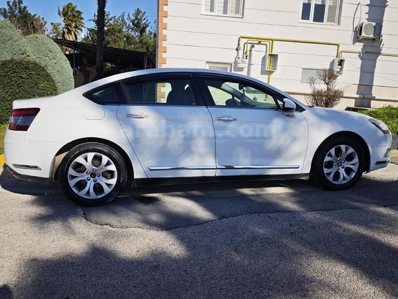 Sahibinden Citroen C5 1.6 e-HDi Executive 2012 Model  246.320 km Beyaz