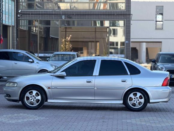 Sahibinden Opel Vectra 1.8 Elegance 2001 Model 