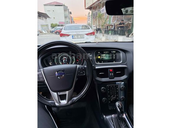 Sahibinden Volvo V40 1.6 D R-Design 2015 Model 