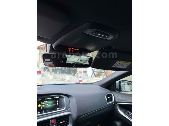 Sahibinden Volvo V40 1.6 D R-Design 2015 Model 