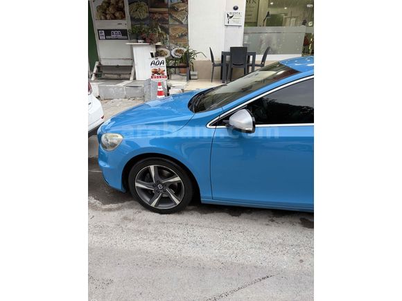 Sahibinden Volvo V40 1.6 D R-Design 2015 Model 