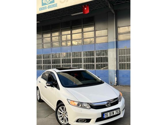 Sahibinden Honda Civic 1.6i VTEC ECO Elegance 2013 Model 