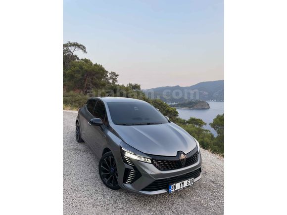 Sahibinden Renault Clio 1.0 TCe Techno Esprit Alpine 2023 Model 