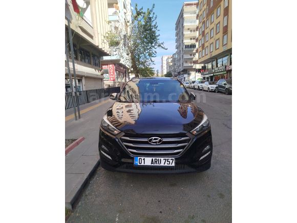 Sahibinden Hyundai Tucson 1.6 GDi Elite 2015 Model  222.000 km Siyah